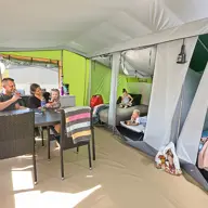 Hugotelt3 1920Px