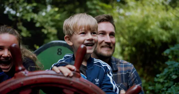 /media/l4aibzey/feriecenter_blomsterpark_jesperhus_025_1920px.jpeg?v=1da1247d1c0c360